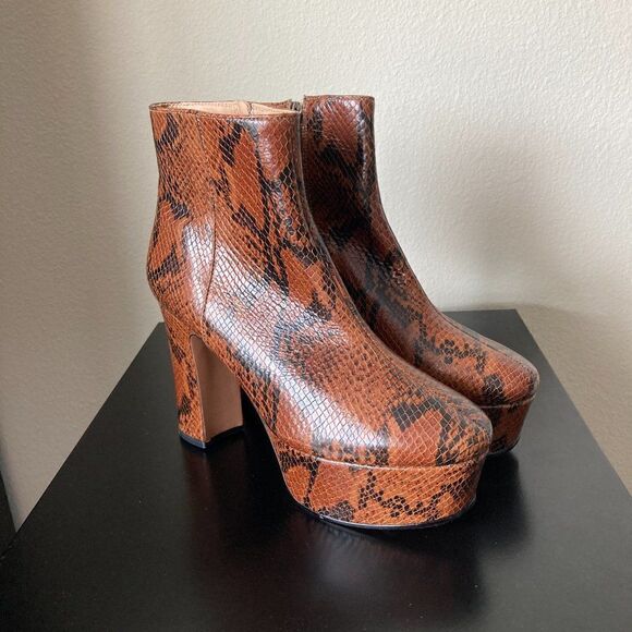 SCHUTZ Ravena Platform Bootie Women' Snake Embossed Leather Heel Boot NWT Size 7